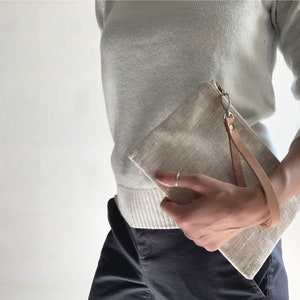 Clutch Bag in Natural Linen, Simple Linen Wristlet image 3