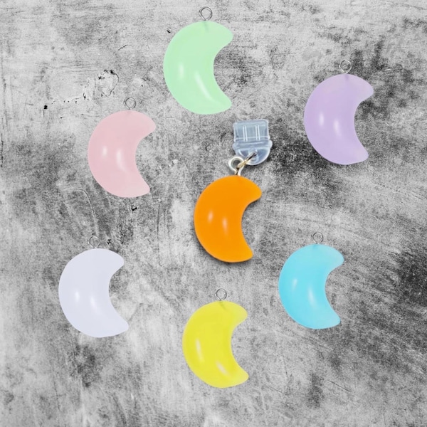 Moon Kindle Charm - Phone Charm - USB Charm - glow in dark - Dust Plug - Bookish Merch - Smartphone, Accessories Cellphone