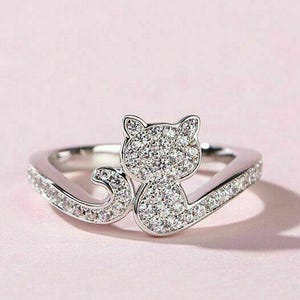 Panther Kitty Diamond Ring, Round Cut Moissanite Ring, Animal Inspired Ear Ring, 14K White Gold Unique Ring, Kitten Cut Ring For Cat Lover