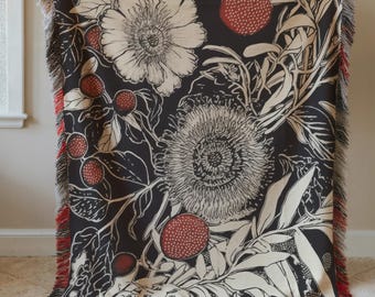 Bloemen geweven deken, zwart wit rood etsen botanisch katoenen bankkleed, geweven tapijt, housewarmingcadeau, gezellige muurdecoratie #165W