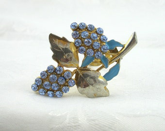 Vintage Cluster Of Grapes Dress Clip Rhinestone Enamel Light Sapphire Goldtone Restored