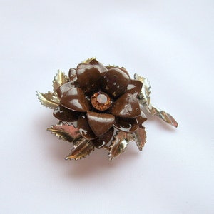 Vintage Flower Brooch Enamel Goldtone Rhinestone image 3