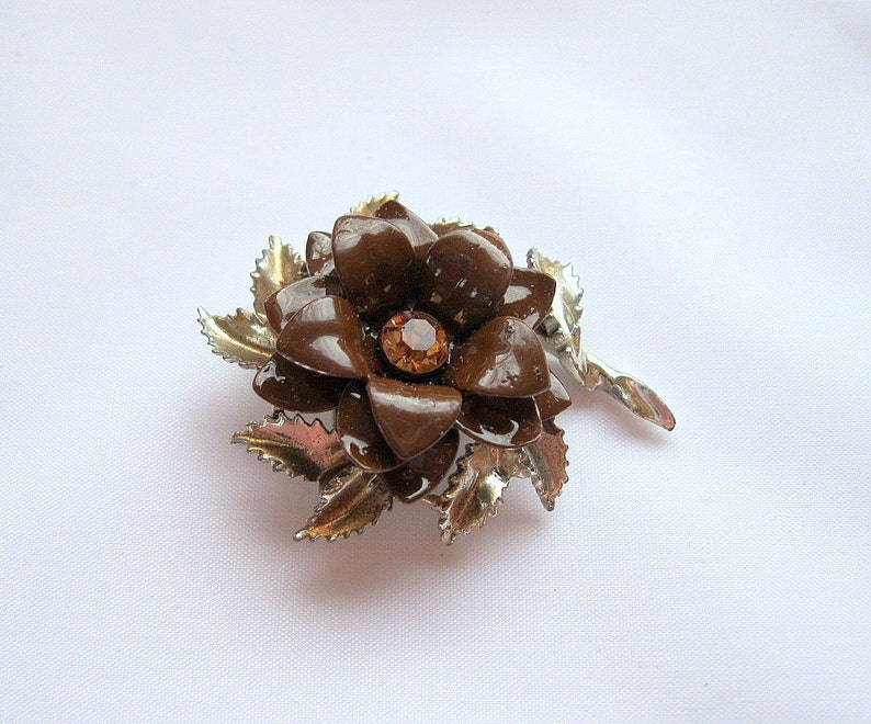 Vintage Flower Brooch Enamel Goldtone Rhinestone image 3