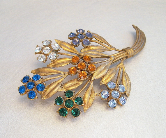 Vintage Flower Brooch Rhinestone Multi Color Gold… - image 3