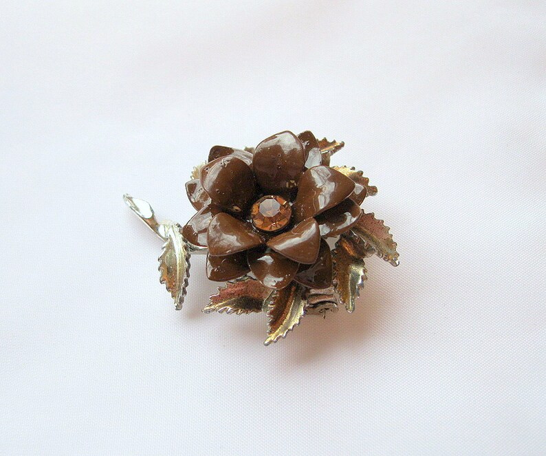 Vintage Flower Brooch Enamel Goldtone Rhinestone image 2