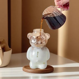 Bonita taza de cristal con pajita y diseño de oso de dibujos animados. Taza de café kawaii para niños, mujeres y amigos. Regalo de cumpleaños y Navidad. Taza de té con leche de 300 ml.