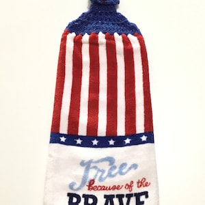 Patriotic Crochet Hanging Towel: Plush Kitchen Decor