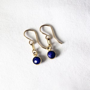 Blue Sapphire Earrings Genuine Sapphire Earrings 14k Gold Small Paperclip Dangle Bezel Earrings September Birthstone BZ-E-205-Sapph/g Bild 1