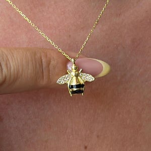 Collier Abeille en or 14 carats avec diamants | Pendentif bourdon | symbole de travail acharné et d&#39;abondance | Cadeau fait main pour elle