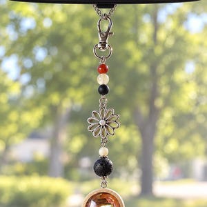 Ember Flower – Aromatic diffuser keychain, lava stone, wood, abalone, citrine, carnelian, onyx and mother-of-pearl