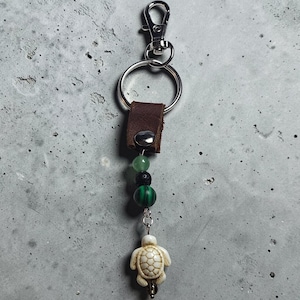 Genuine Leather Aroma Diffuser Keychain – Turtle | Malachite, Aventurine, Smoky Quartz and Lava Stone | Gift for Men or Women