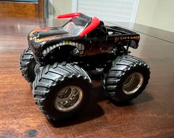 Mattel Hot Wheels Monster Jam Monster Truck El Toro Loco