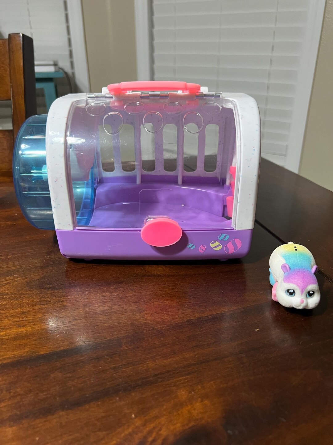 Little Live Pets – Lil Hamster Met Kooi, Interactief Speelgoed Met Geluid En Beweging, Inclusief Loopwiel, Vanaf 5 Jaar, Willekeurige Kleur