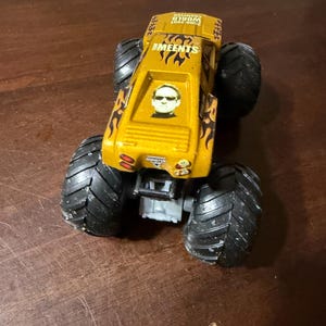 Monster Jam Team Meents, camión monstruo de metal fundido a presión 1:64 B imagen 4