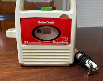 Reproductor de casetes con micrófono para cantar de Radio Shack Music 14-851 (Incompleto)