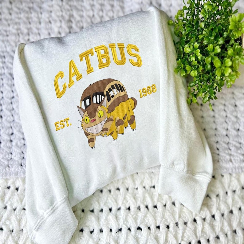 Studio Ghibli broderad tröja, Totoro No Face Calcifer Jiji Ponyo hoodie, Anime Crewneck, personlig årsdagspresent för Ghibli-fans bild 2