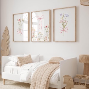 Set de arte mural floral pastel: Estampados de lazos rosas para habitación de niña (Descarga digital)