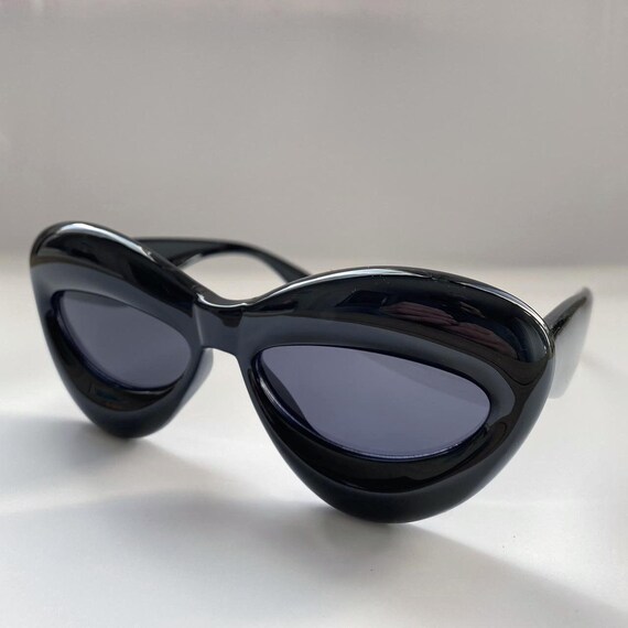 Inflated Cat Eye Style Black Y2K Vintage Sunglasses - Etsy display picture 1