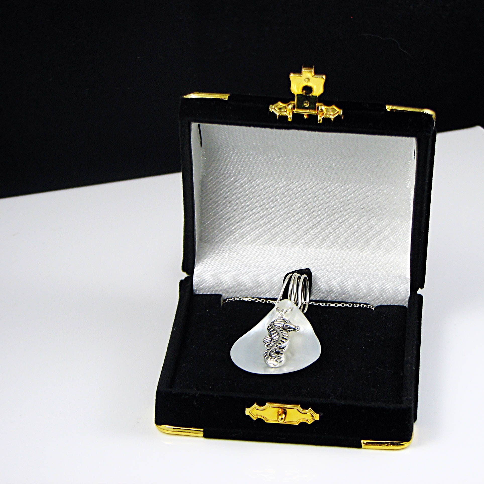 Pendant Jewelry Gift Box , Luxury Flocked Velour Domed Treasure Chest