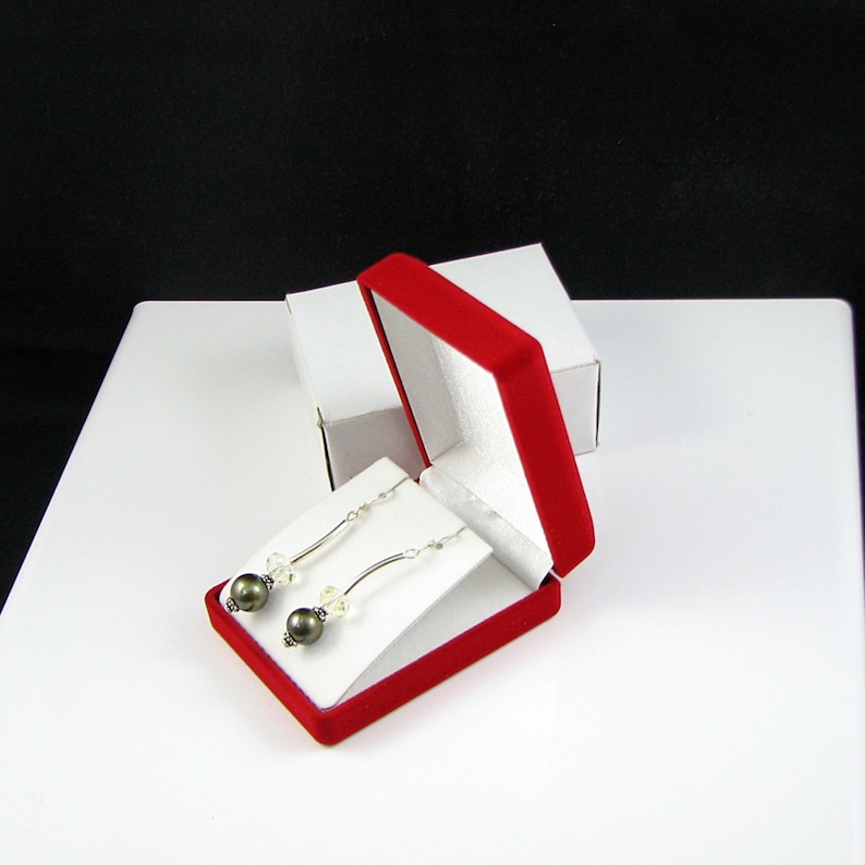 Red Pendant Necklace Jewelry gift box Red Jewelry Gift Box For Pendant or Long Earrings; Red Velour Textured earrings gift box