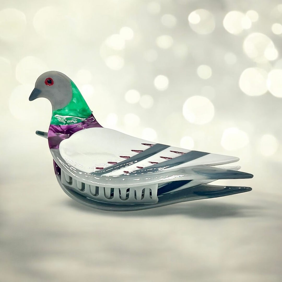 Hair Claw Clip Pigeon Bird Brain - Bea Bellingham