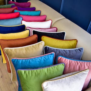 Samt Kissenbezug mit Paspel: Dekoratives Kissen, Wunschfarben