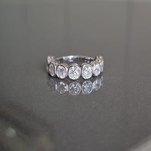 Ovale ring set Moissaniet trouwring, 14k goud ovaal geslepen ring set Eternity ring, ovale stapelbare band, ring set halve eeuwigheid trouwring