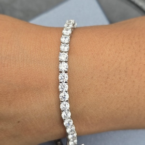 Moissanite Tennis Bracelet 925 Silver VVS1 Diamond Tennis Bracelet for Men & Women, Dainty Silver Bracelet for Him, Sparkling Diamond Chain.