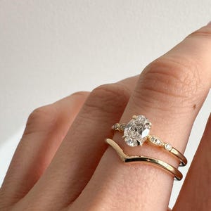 1.4 CT Oval Lab-Grown Diamond Engagement Ring Set 18K Yellow Gold Wedding Band, Wedding Ring Set, Gifts For Her, Curved Wedding Band