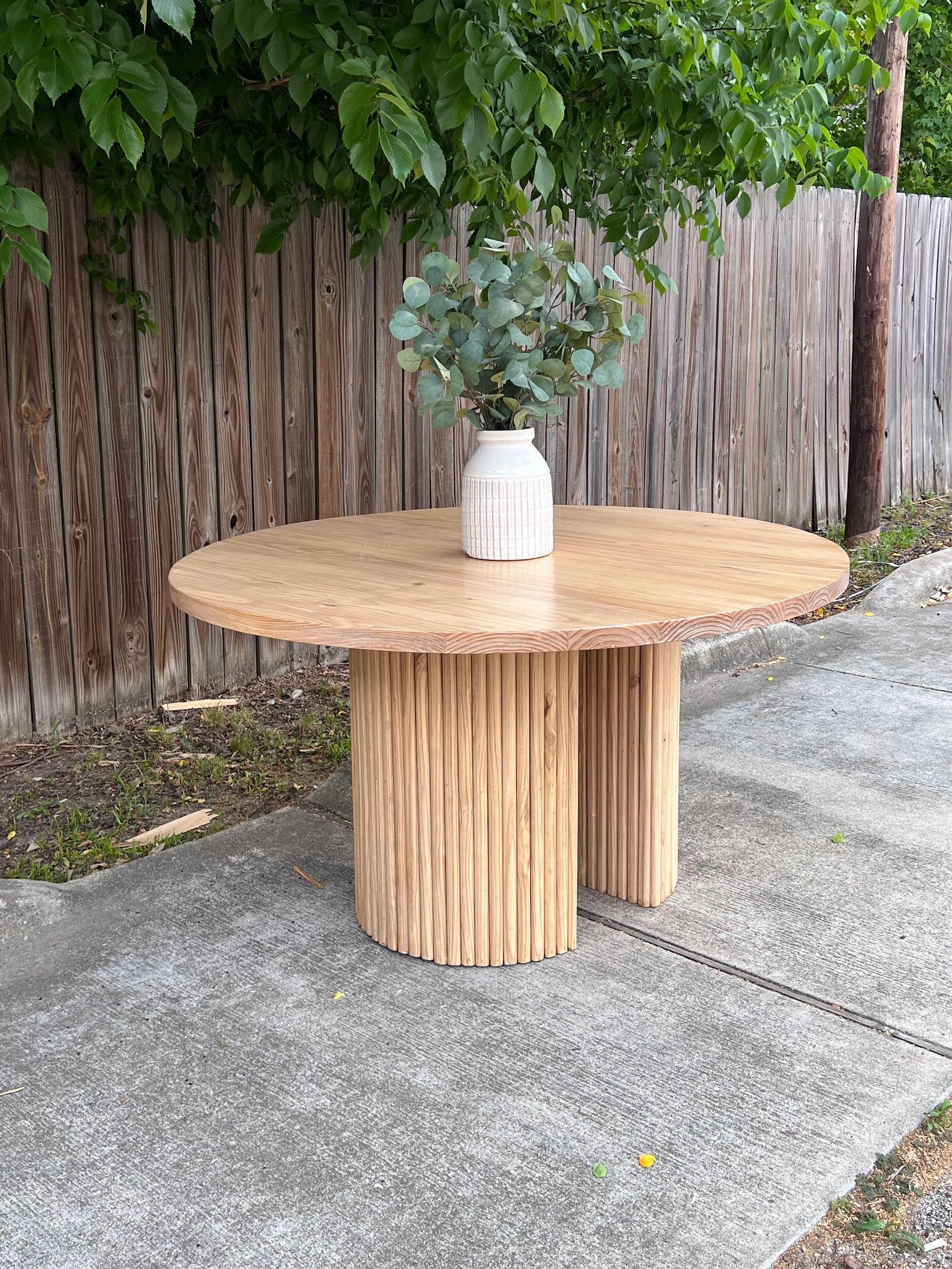 Round Pedestal Dining Table - Solid Wood Table - Fluted Base Round ...