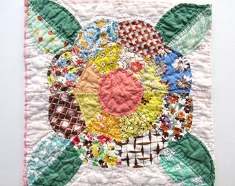 Extra Nice Vintage 1930's Octagonal Flower & Petals Quilt Square, 10 InchQuilt Block, Many Feedsack Fabrics, Hand Stitched, Sewing and Decor