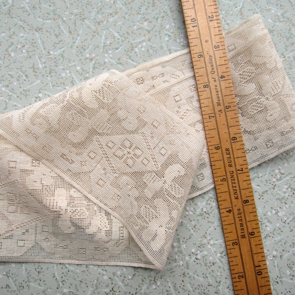 Vintage Floral and Architectural Pattern Lace Piece, Border Strip, 65 x 3 1/2  Inch Trim for Creative Work, Sewing, Restoration