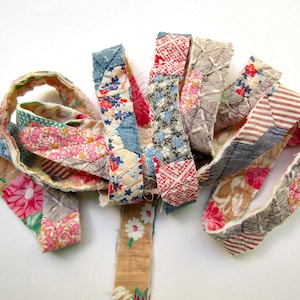 1930's Feedsack Fabrics Flower Quilt Ribbon Strip, 110+ Inches Long Patchwork Ribbon, Clothing, Sewing, Decor, Trim, Artwork