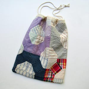 Vintage 1930&#39;s Era Scrappy  Design Patchwork Quilt Piece Drawstring Bag, Utility Bag, Sewing & Supplies Bag, Upcycled Quilt Bag