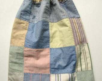 Extra Large Vintage Shirting Fabrics Patchwork Drawstring Bag, Utility Bag, Lined  Bag Made from Upcycled 1940&#39;s Quilt
