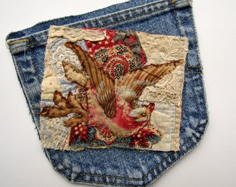 Bird in Flight Antique Quilt Piece Patchwork Mini Piece, Decoration, Journal Embellishment, Textile Fragments, Patch