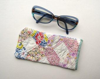 Upcycled Vintage Quilt Pieces Soft Eyeglass Case for Purse, Storage, Car Use, Recycled Patchwork, Gift, Handmade w Vintage Quilt, Eyewear