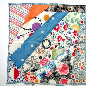 Vintage 1930's Scrappy Design Feedsack Cottons Crazy Quilt Patchwork Square, Creative Supply