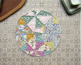 Cottagecore, Farmhouse Decor Large 10 Inch Size 1930 Vintage Feedsack Quilt Piece Round Table Centerpiece Mat, Doily, Patchwork Quilt Pc