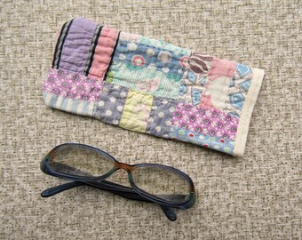 Upcycled Vintage Quilt Pieces Soft Eyeglass Case for Purse, Storage, Car Use, Recycled Patchwork, Gift, Handmade w Vintage Quilt, Eyewear