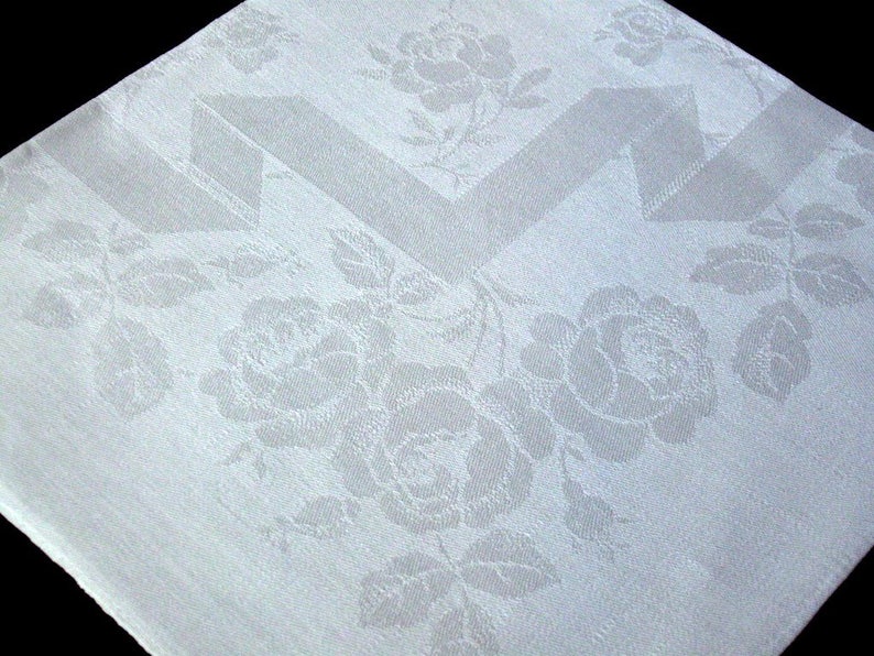 White Napkins Vintage Dinner Napkins Vintage Linen Napkins Damask Roses S4 4 Napkins Vintage Roses Napkins
