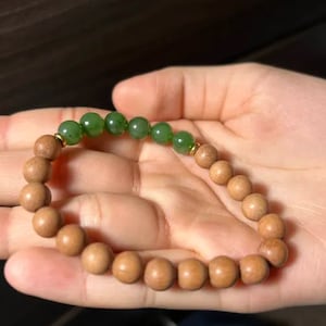 White Sandalwood Green Russian Jasper Jade Bracelet 23 Beads 8mm 老山檀碧玉手串