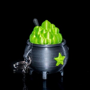 Cauldron Keychain – Brew Up Some Halloween Magic!