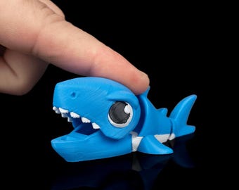 Chomp into Fun: The "Snap Bites" Animal Grip Friends!