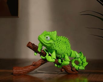 Articulating Chameleon – A Colorful, Poseable Companion!