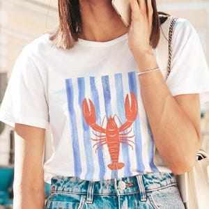 Lobster Graphic Tee Seafood Lover Coastal Fashion Lobster Nautical Style Lobster Shirt Boho Chic TShirt Lobster T-Shirt Red Lobster Gift Sea