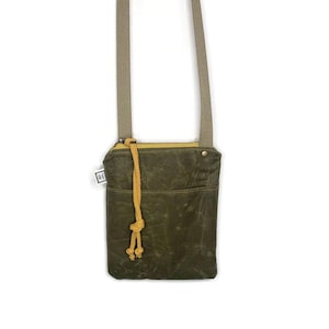 sac à bandoulière en toile cirée - sac à main végétalien - sac de voyage • petit sac à bandoulière