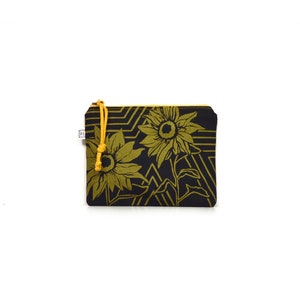 vegan zipper pouch cosmetic pouch waxed canvas zipper pouch sunflower print floral print benefits Ukraine Patina