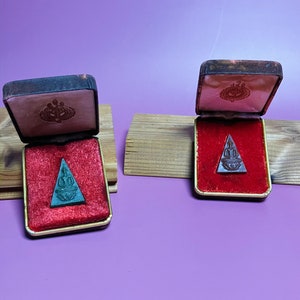 Schutz- und Geldanziehungsanhänger (königliches Chitralada-Amulett), spiritueller Charme, thailändisches handgemachtes Amulett, Buddha-Anhänger, heiliges Geschenk