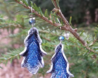 Winter White Oak Leaf Earrings